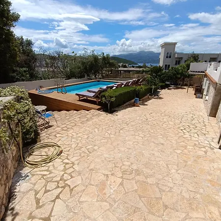 Papa Villa Ksamil