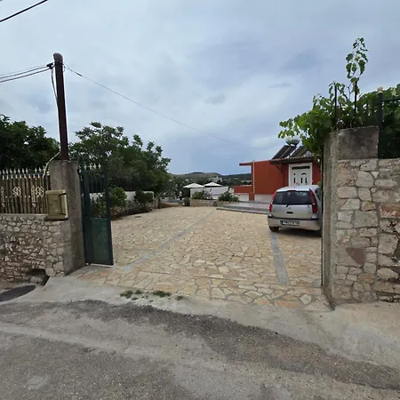 Papa Villa Ksamil