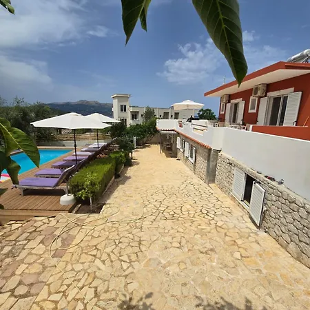 Villa Papa *